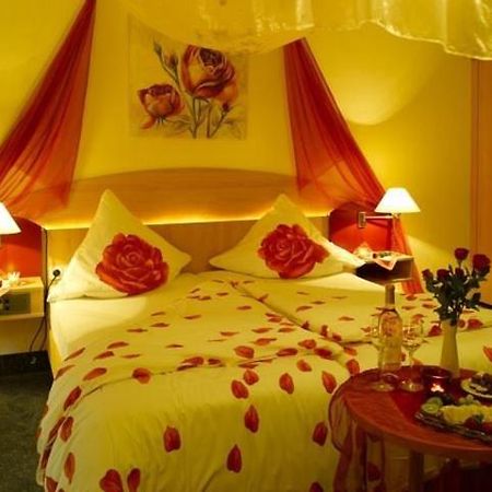 Hotel Schoch Mainhardt Екстер'єр фото
